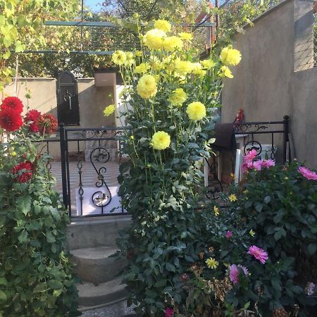 Apartament Sofia Tbilisi Exteriör bild